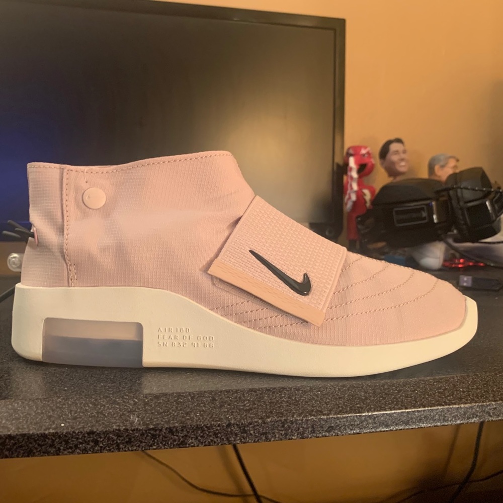 Nike Air Fear of God FOG Moc Particle Beige size 6